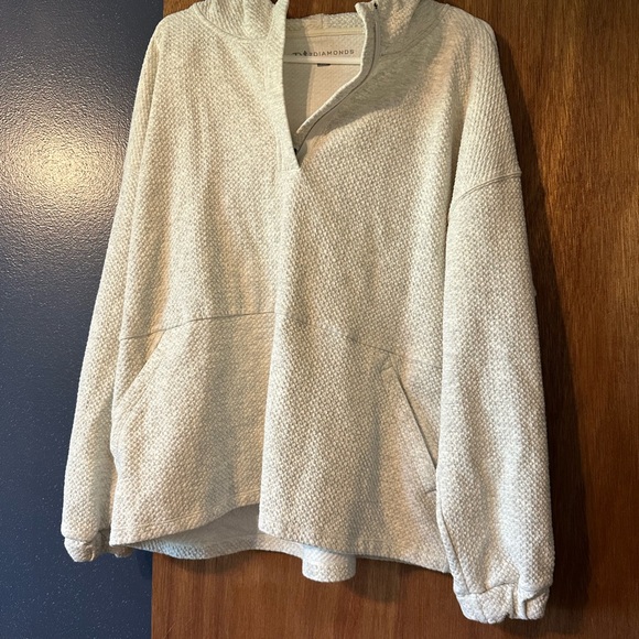 7 Diamonds Cream Textured Sweater - Picture 1 of 3